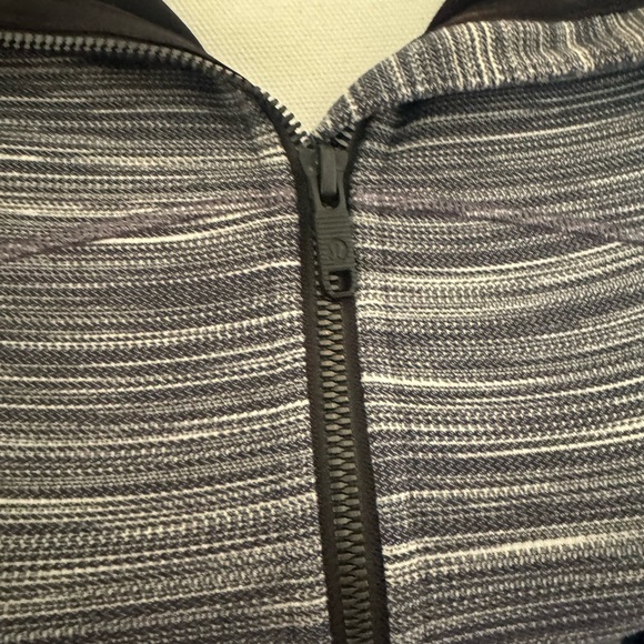 Lululemon Defined Hoodie - Picture 13 of 16